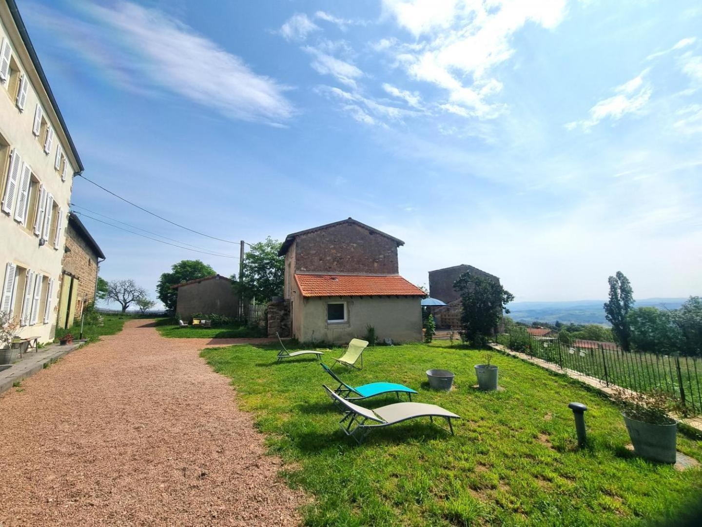 La Ferme Des Galoches Bed & Breakfast Villemontais Екстериор снимка